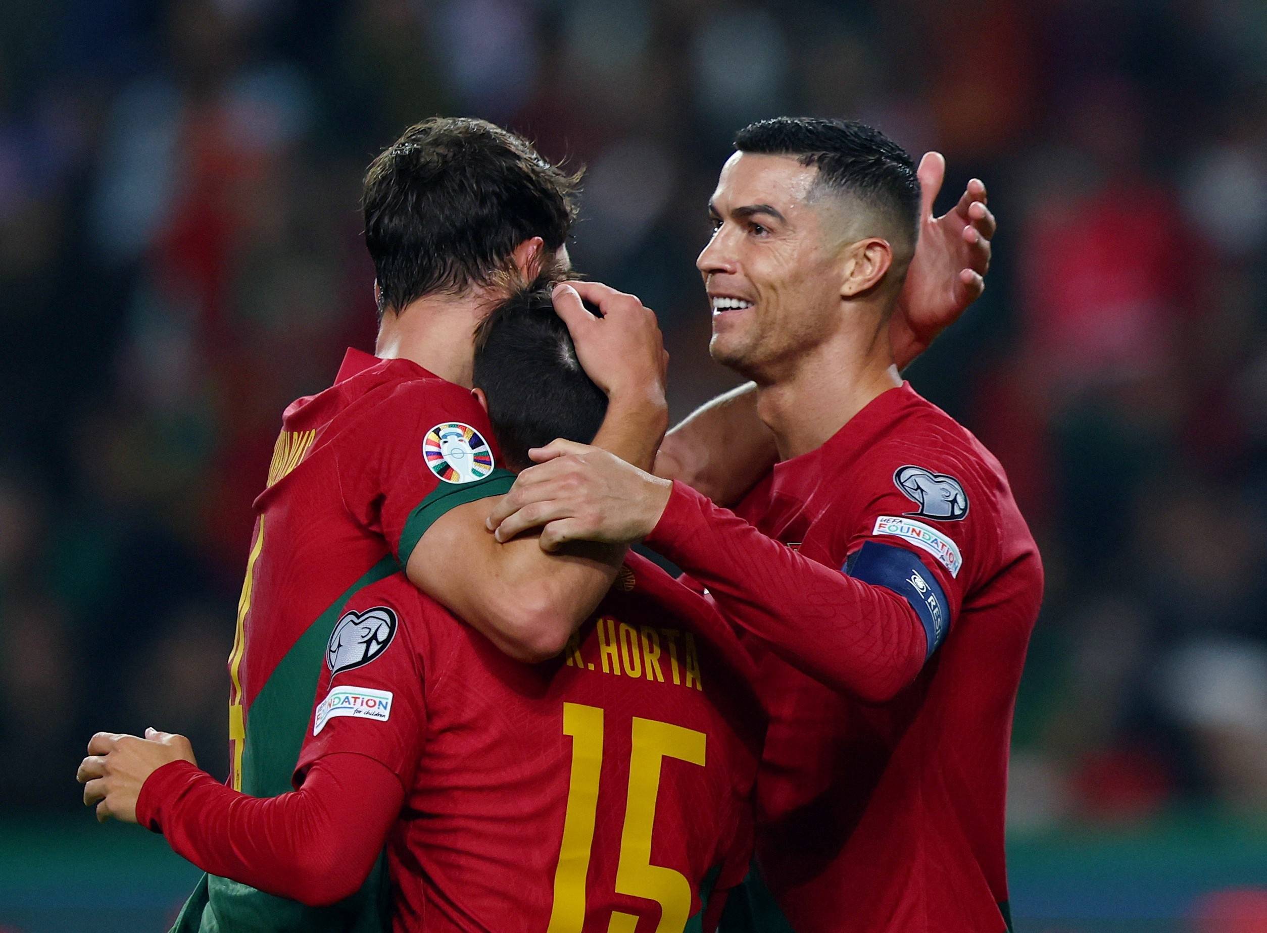 德国队备战葡萄牙,誓取晋级胜利 德国队备战葡萄牙,誓取晋级胜利