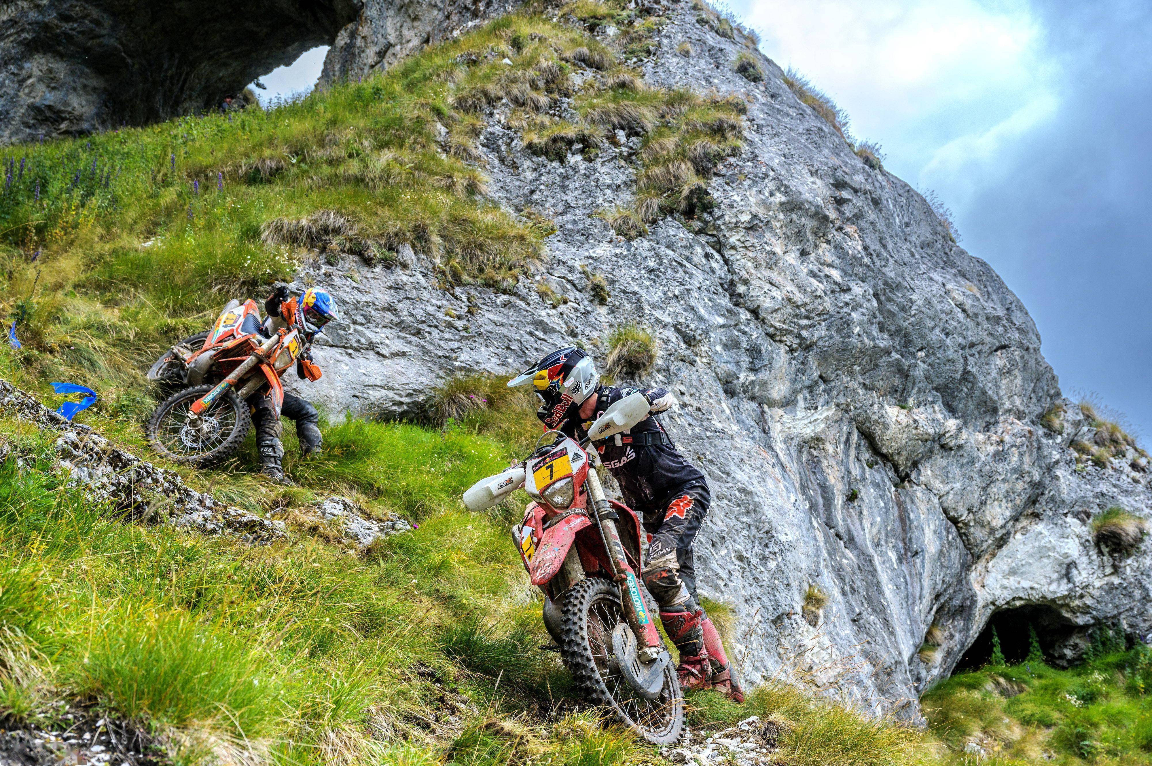 德国将与罗马尼亚交手，实力对比尽显拼搏精神