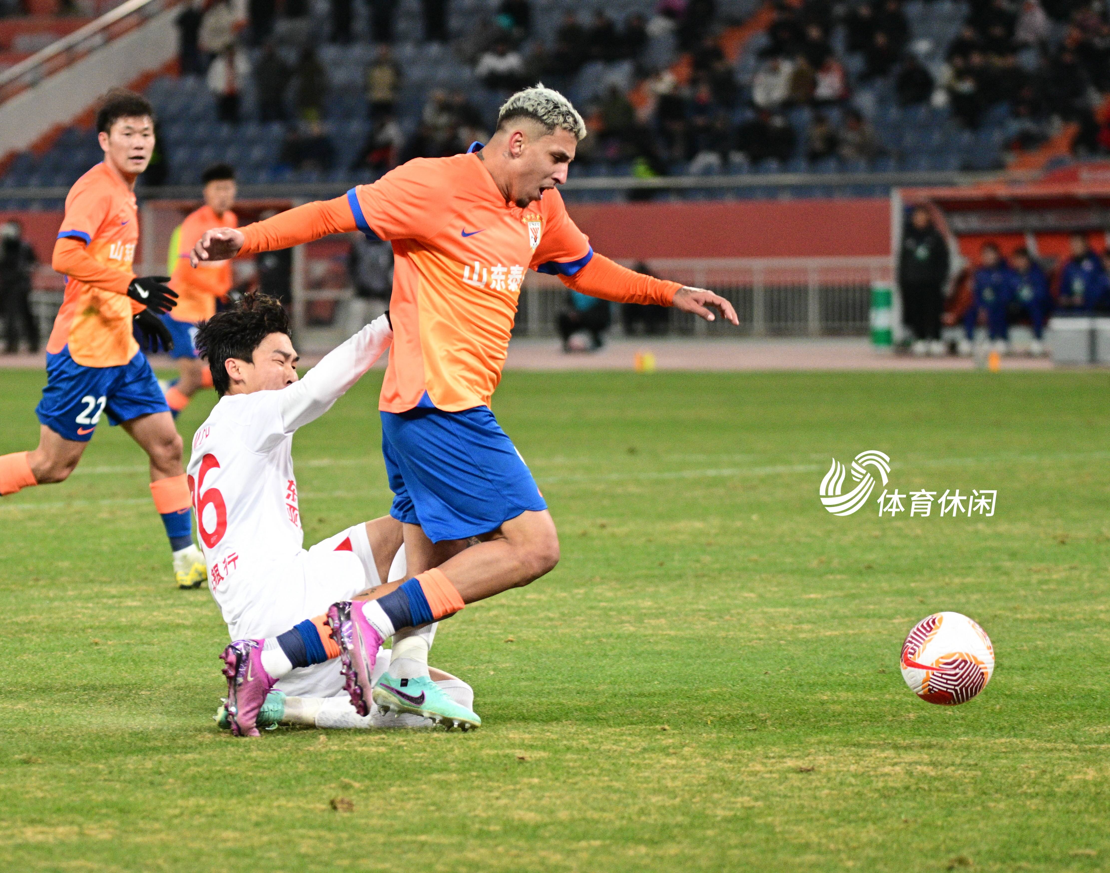 包含机敏对手!山东鲁能锐意向上海绿地申花求胜的词条 包含机敏对手!山东鲁能锐意向上海绿地申花求胜的词条