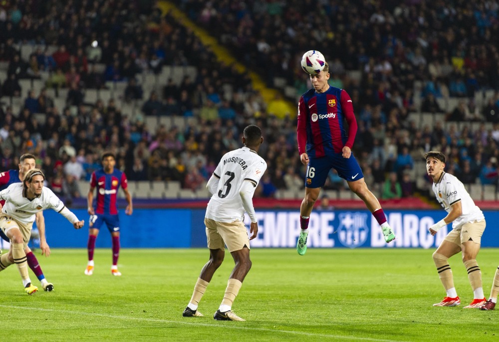 瓦伦西亚队员在比赛中表现出色,领先对手一步的简单介绍 瓦伦西亚队员在比赛中表现出色,领先对手一步的简单介绍