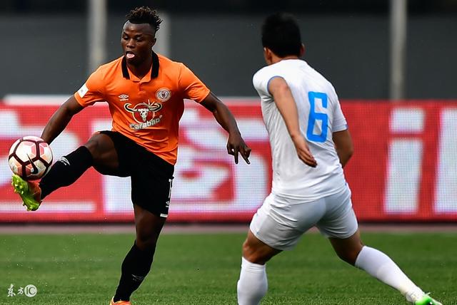 包含武汉卓尔备战深圳深足，球队努力保持连胜的词条