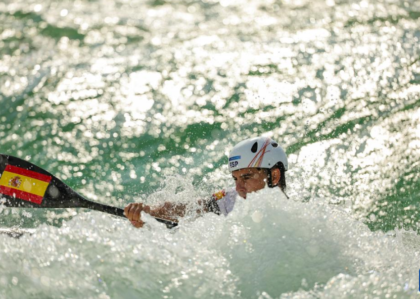 委内瑞拉游泳选手实现破冰，掀起狂潮