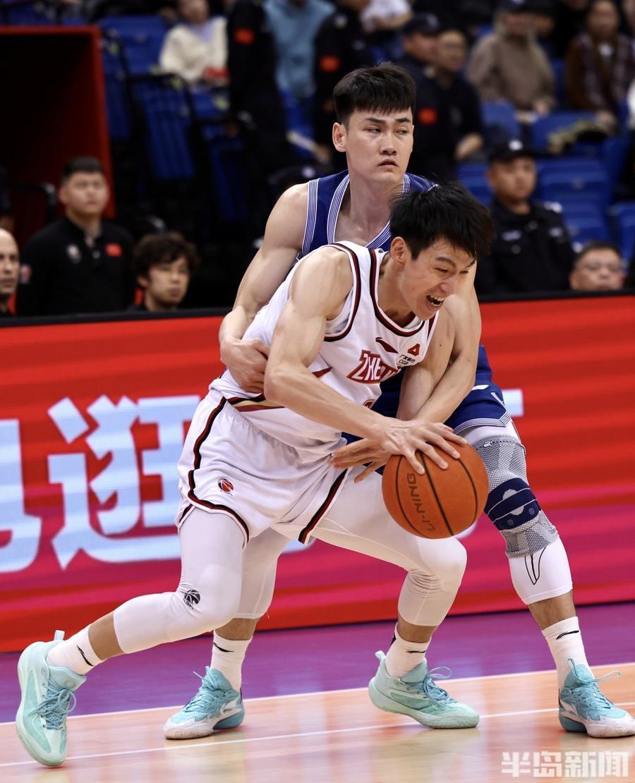 爱游戏亚洲官网-包含深圳华体客场不敌河南建业，遭遇两连败的词条