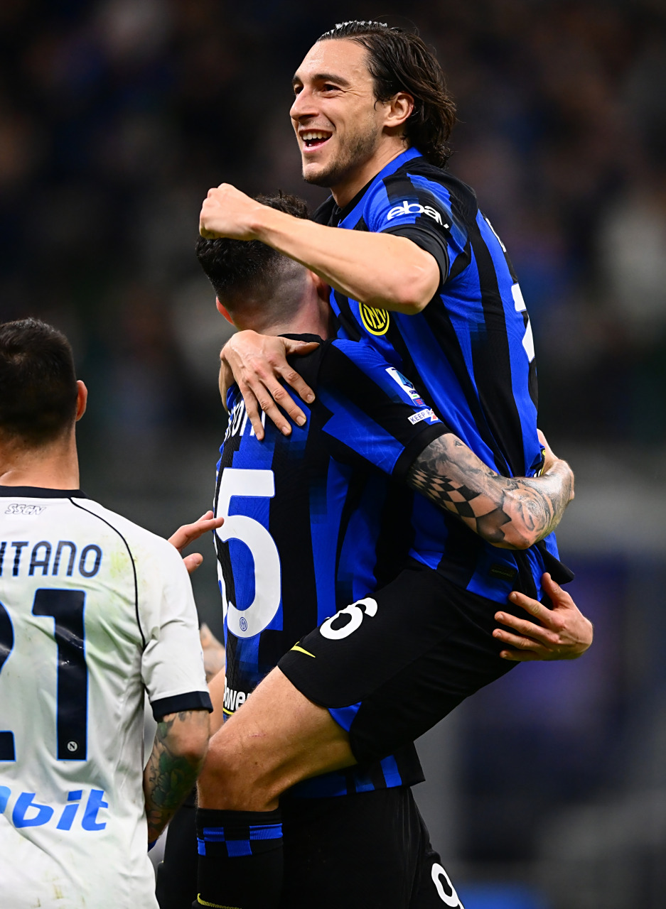 包含国米主场胜那不勒斯，稳步前行的词条