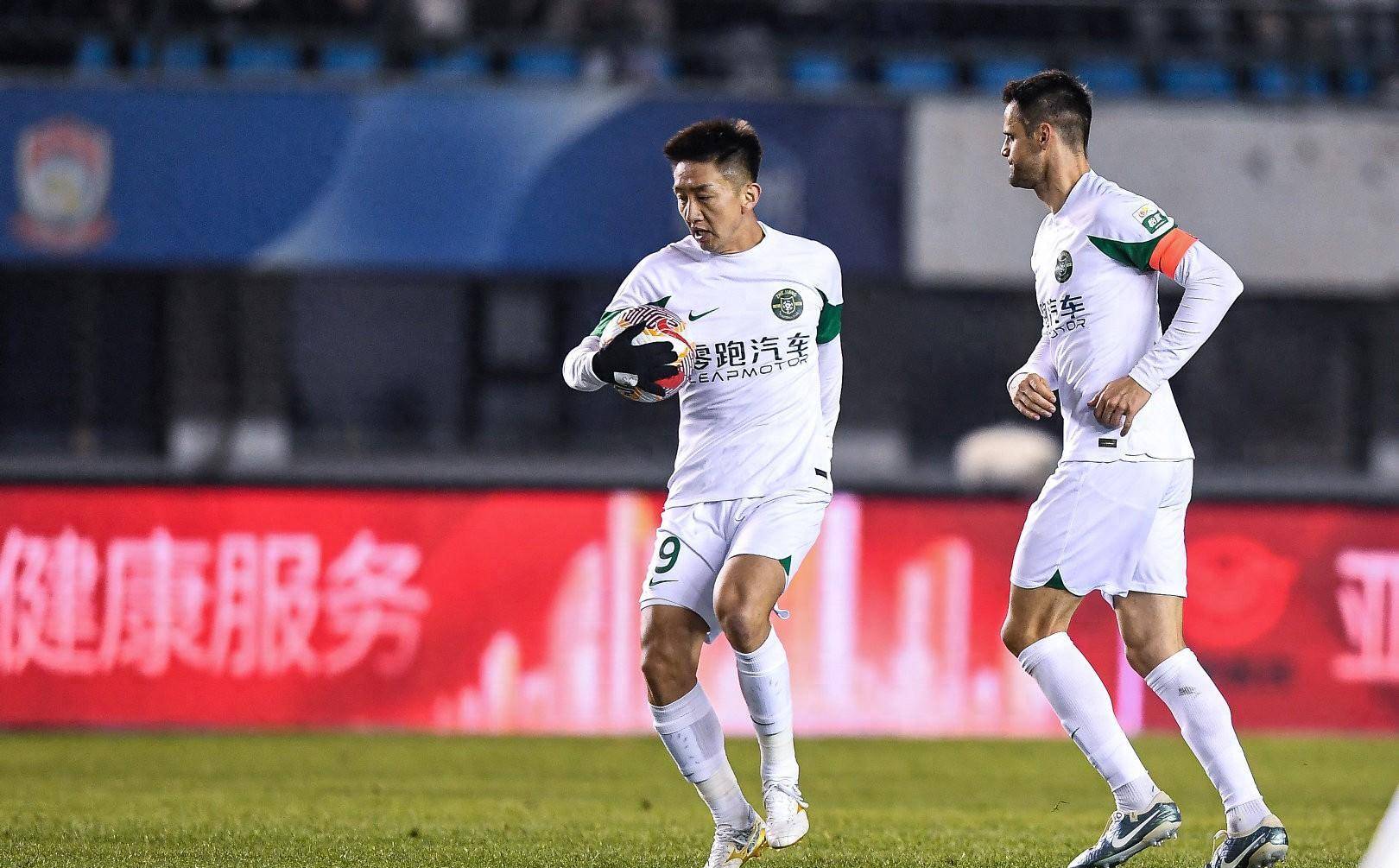 爱游戏官网-包含怒火之战浙江队大胜浙江铅球队的词条