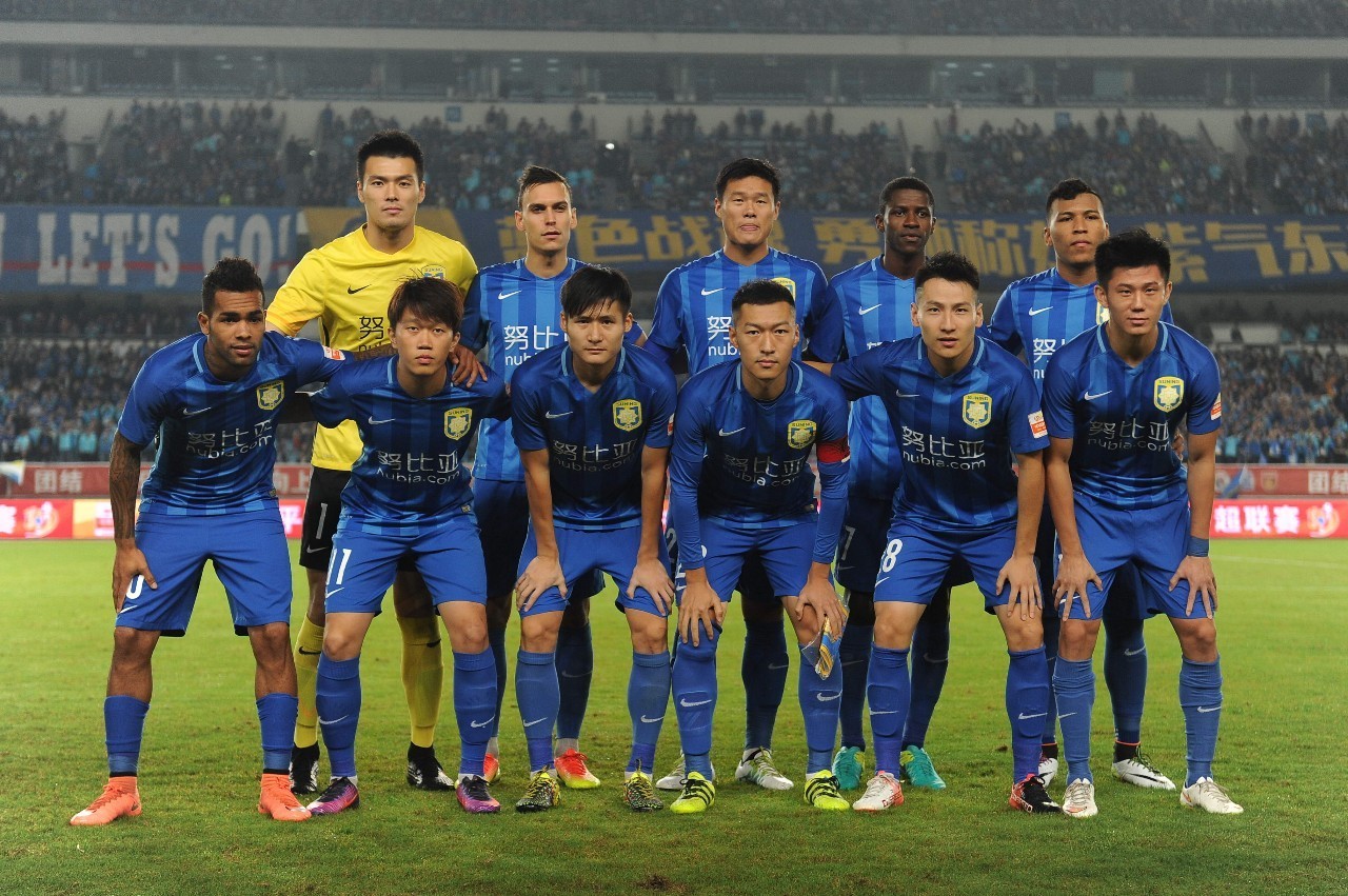 爱游戏官方登录入口-苏宁战平申鑫，保持不败势头继续领跑的简单介绍