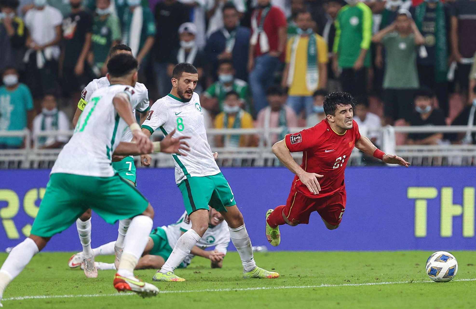 波兰对决瑞士，备战中展现实力和决心的简单介绍