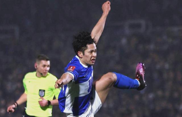 爱游戏官网-包含日本职业足球联赛第一轮揭幕，球员表现令人惊艳的词条