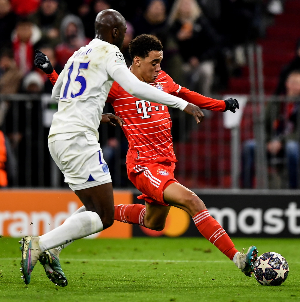 爱游戏体育官网-拜仁慕尼黑球队备战英超赛事的简单介绍