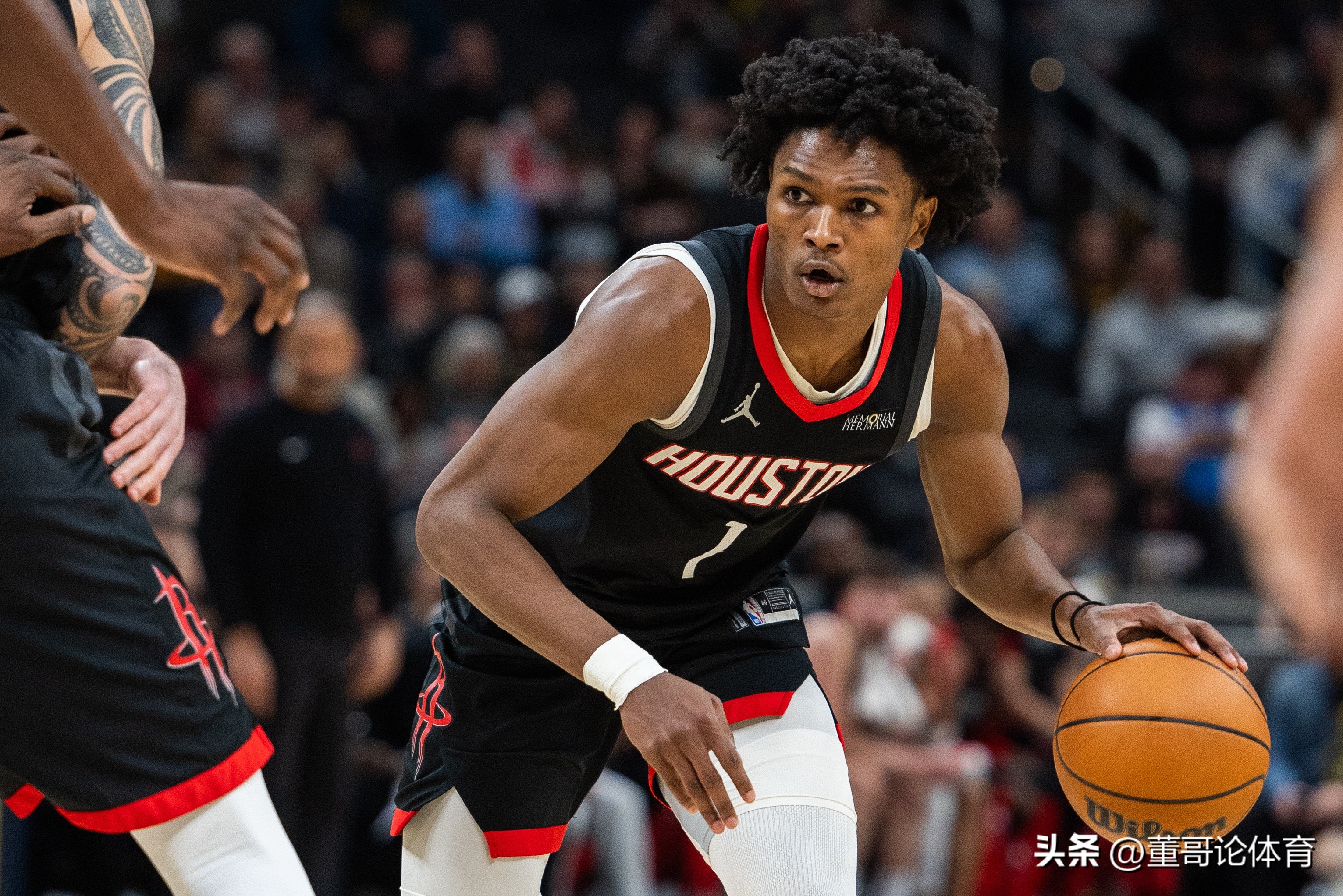 热火前锋内线表现稳定，球队实力逐渐提升的简单介绍