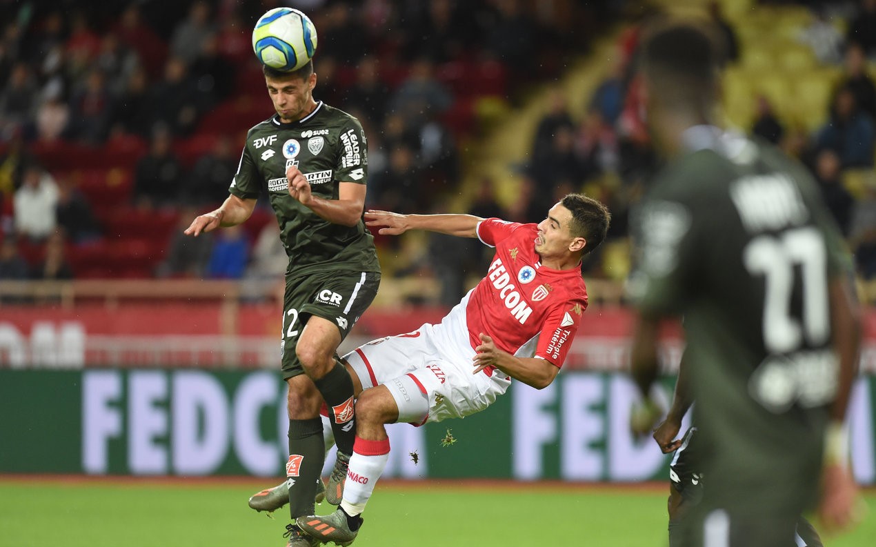 关于里尔客场挑战第戎，冲击法甲积分榜前三的信息