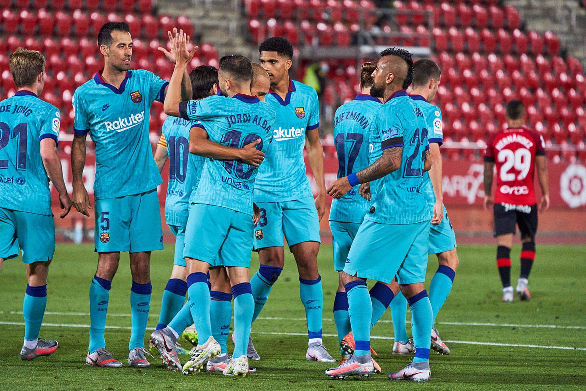 皇马锋线火力全开,大胜对手 皇马锋线火力全开,大胜对手