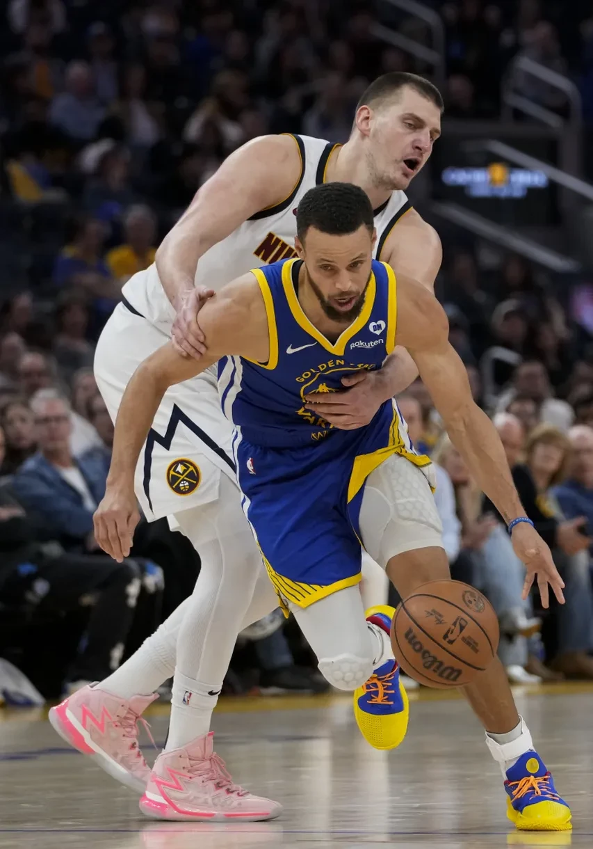 爱游戏app-勇士轻取开拓者，主场实现全队出色表现的简单介绍