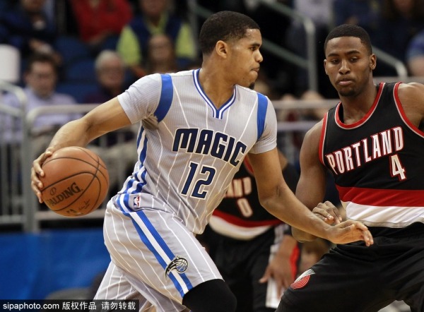 爱游戏登录入口-关于开拓者战胜魔术，取得三连胜的信息